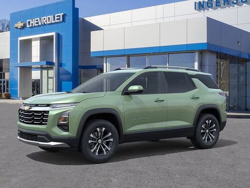 New 2026 Chevrolet Equinox LT image 2