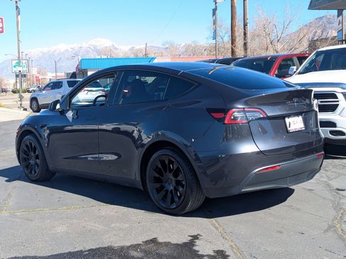 Used 2024 Tesla Model Y Long Range image 6
