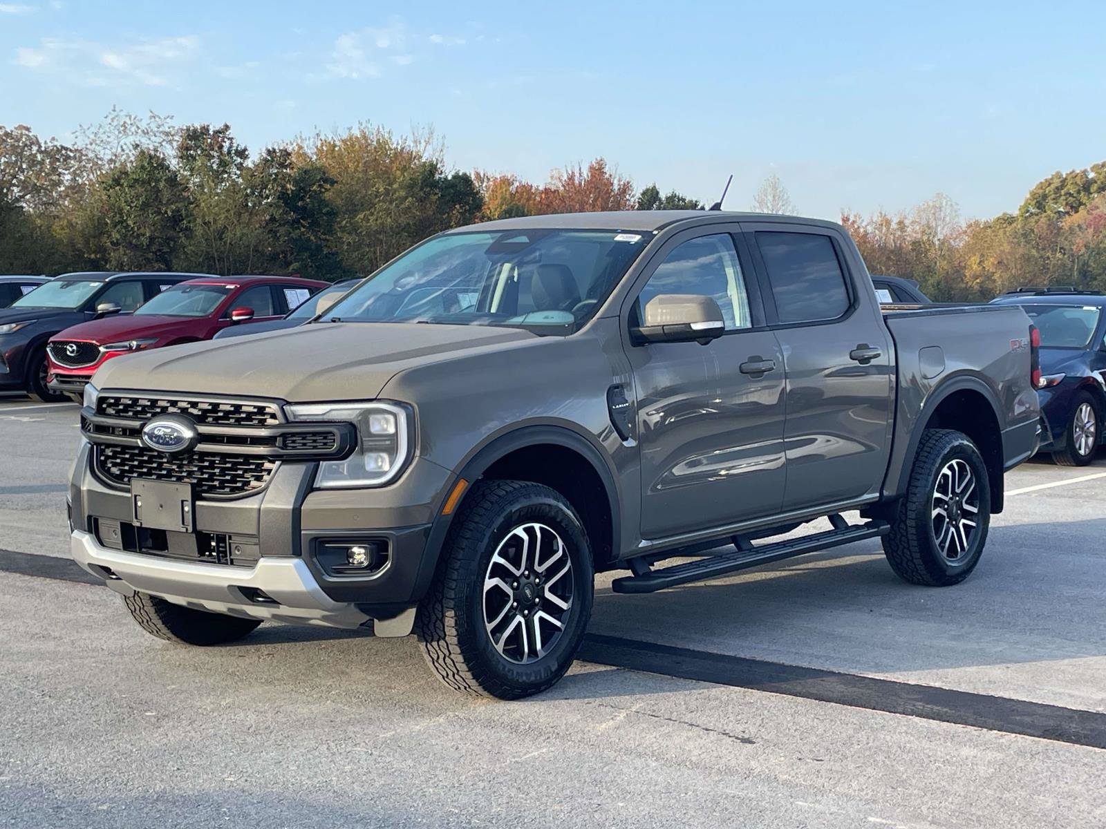 Used 2025 Ford Ranger Lariat w/ FX4 Off-Road Package AWD/4WD image 25