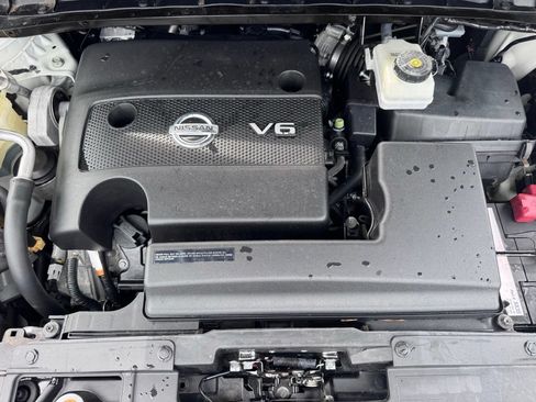 Used 2018 Nissan Murano Platinum w/ Cargo Package FWD image 35