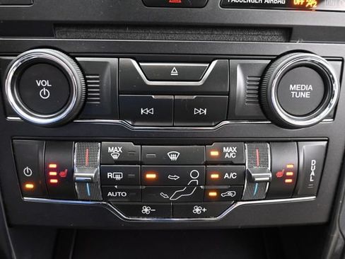 Certified 2018 Ford Explorer XLT w/ Equipment Group 202A AWD/4WD image 17