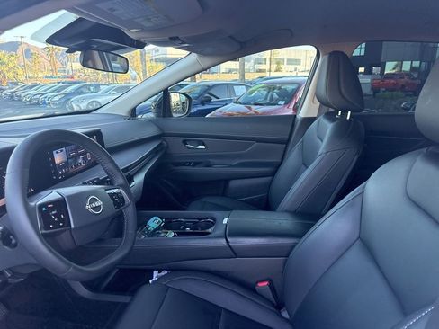 Used 2025 Nissan Murano SV image 20