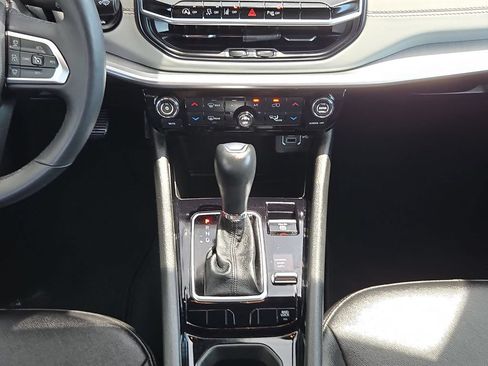 Used 2025 Jeep Compass Limited AWD/4WD image 21