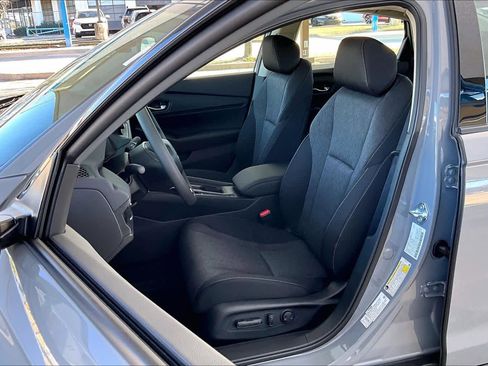 New 2025 Honda Accord SE image 9