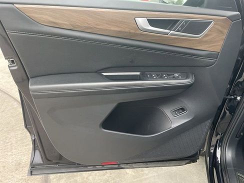 Used 2024 Volkswagen Atlas SE image 22