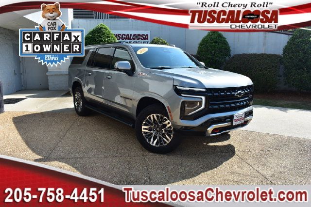 Used 2025 Chevrolet Suburban Z71 w/ Comfort Package AWD/4WD image 1