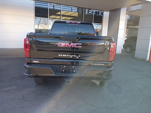 Used 2024 GMC Sierra 2500 Denali w/ Denali Reserve Package image 20