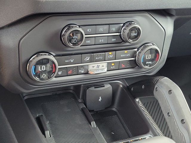 New 2026 Ford Bronco Raptor w/ Interior Carbon Fiber Pack AWD/4WD image 31