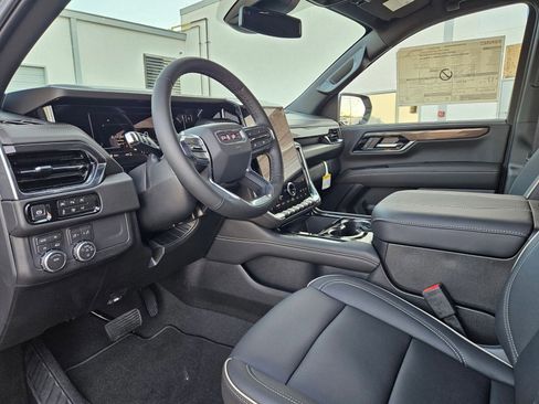 New 2026 GMC Yukon Elevation image 10