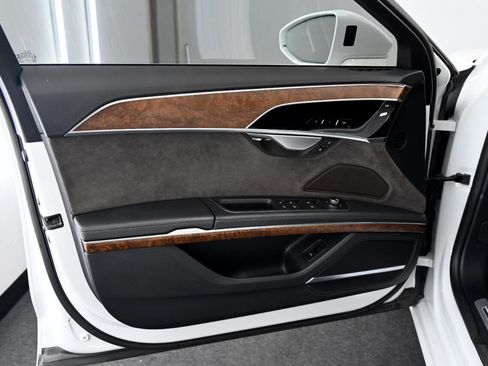 Used 2021 Audi A8 L 3.0T image 14