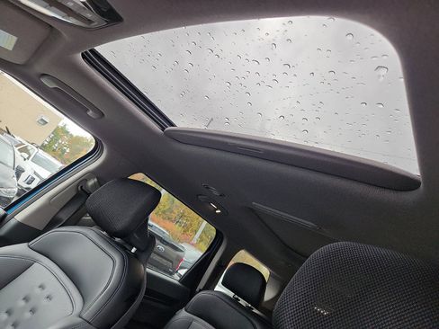 Used 2024 Kia EV9 Wind image 23