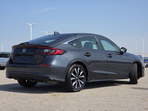 Used 2024 Honda Civic EX-L image 17