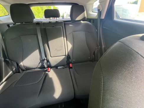 Used 2025 Kia Sportage LX image 32