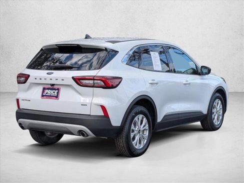 Used 2023 Ford Escape Active image 5