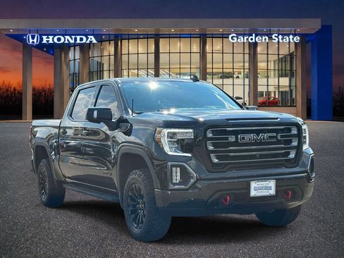 Used 2021 GMC Sierra 1500 AT4 w/ AT4 Premium Package AWD/4WD image 2