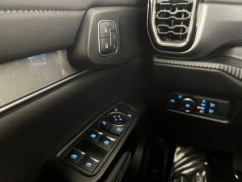 Used 2024 Ford Ranger Lariat w/ FX4 Off-Road Package image 22