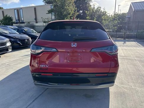 Certified 2023 Honda HR-V EX-L image 6