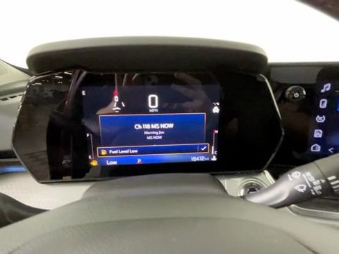 Used 2024 Chevrolet Trax LT w/ Driver Confidence Package FWD image 25