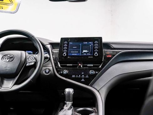Used 2023 Toyota Camry SE w/ Convenience Package FWD image 13