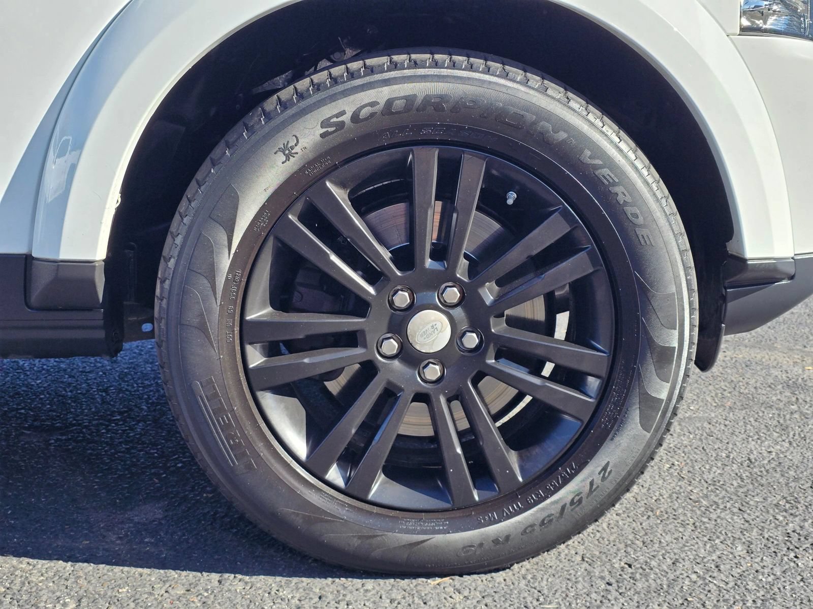 Used 2015 Land Rover LR4 HSE LUX AWD/4WD image 9