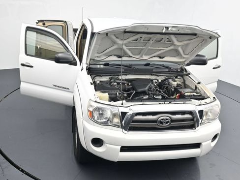 Used 2009 Toyota Tacoma PreRunner w/ SR5 Pkg #2 RWD image 34