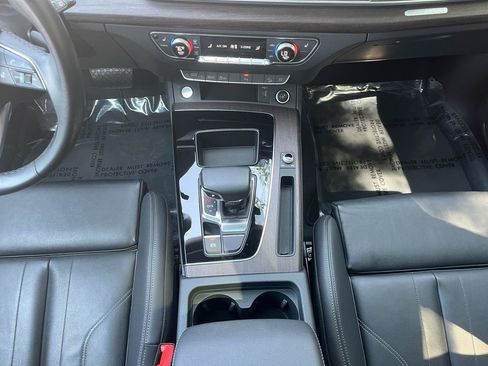 Used 2024 Audi Q5 2.0T Premium w/ Convenience Package AWD/4WD image 5
