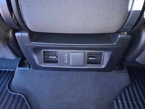 Used 2025 Chevrolet Silverado 1500 LT image 12