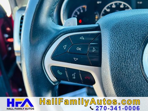 Used 2014 Jeep Grand Cherokee Laredo w/ 18" Wheel & 8.4" Radio Group AWD/4WD image 24