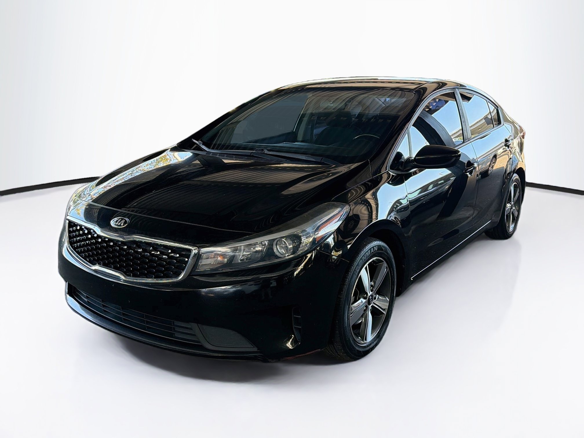 Used 2018 Kia Forte S FWD image 3