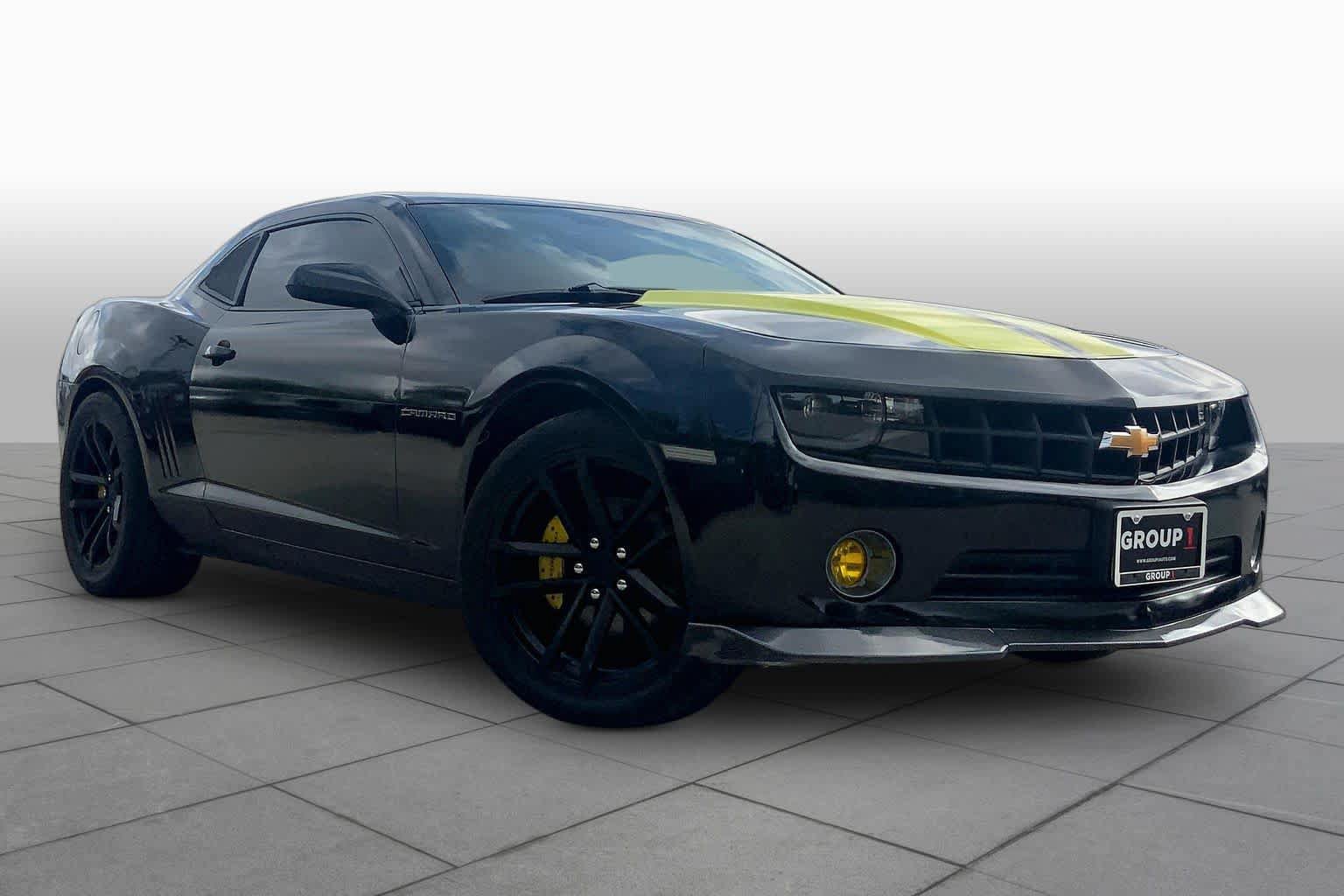 Used 2013 Chevrolet Camaro LS RWD image 2