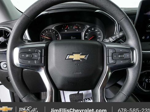 Certified 2025 Chevrolet Blazer LT FWD image 8