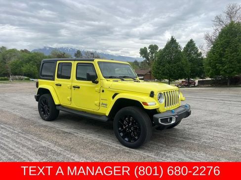 Used 2022 Jeep Wrangler Unlimited Sahara w/ Cold Weather Group AWD/4WD image 7