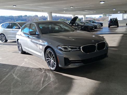 Certified 2023 BMW 540i w/ Executive Package image 4