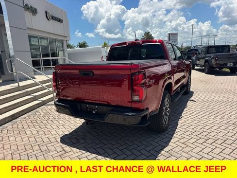Used 2024 Chevrolet Colorado Z71 w/ Z71 Convenience Package 2 AWD/4WD image 7