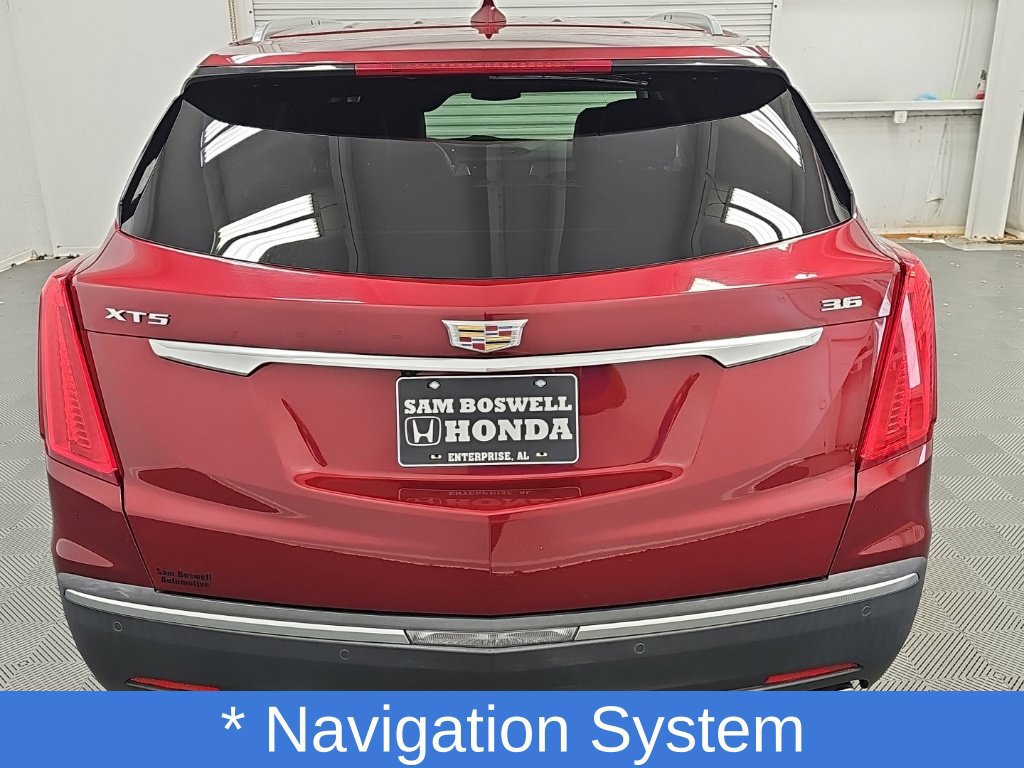 Used 2017 Cadillac XT5 Premium Luxury FWD image 9