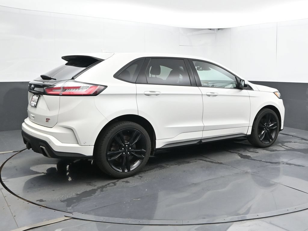 Used 2020 Ford Edge ST w/ Equipment Group 401A AWD/4WD image 3