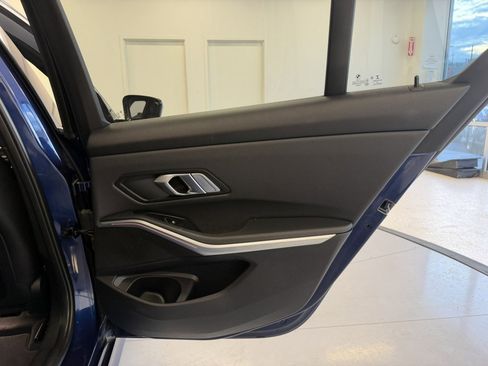 Used 2020 BMW 330i xDrive Sedan w/ Premium Package image 39