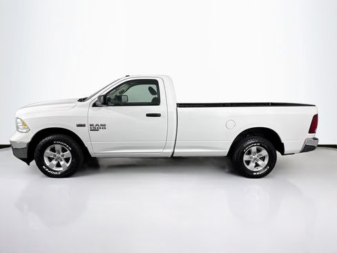 Used 2022 RAM 1500 Classic SLT AWD/4WD image 11