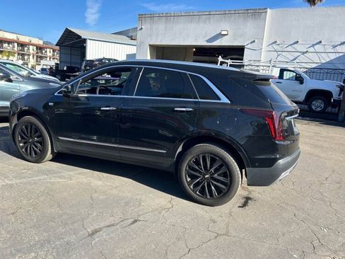 Certified 2022 Cadillac XT5 Premium Luxury w/ Technology Package image 2