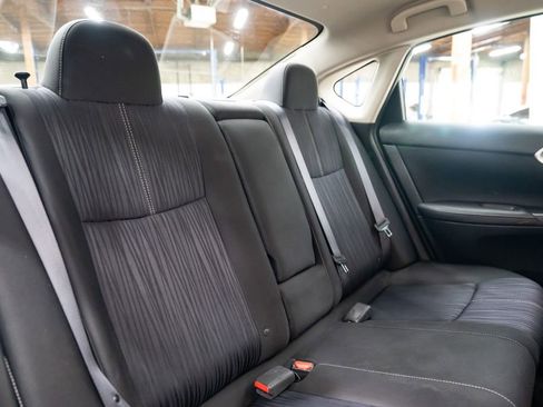 Used 2017 Nissan Sentra SV FWD image 28