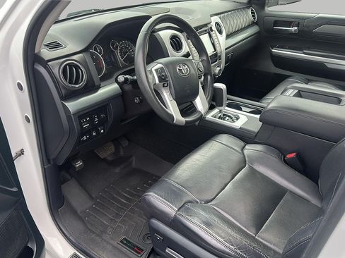 Used 2017 Toyota Tundra Platinum AWD/4WD image 11