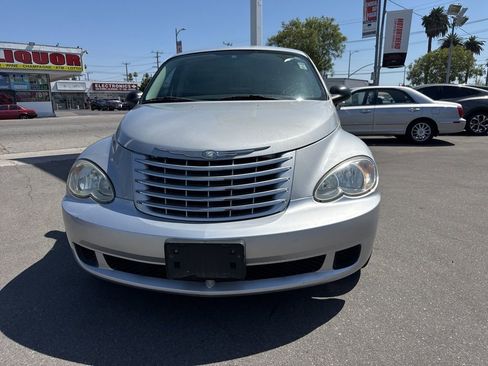 Used 2007 Chrysler PT Cruiser Touring FWD image 3