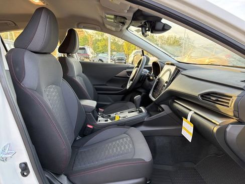Certified 2025 Subaru Impreza 2.0i Sport AWD/4WD image 17