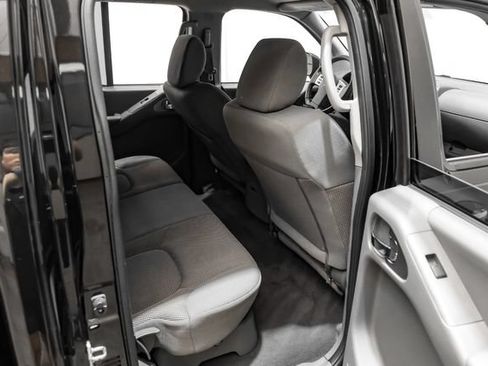 Used 2019 Nissan Frontier SV RWD image 40