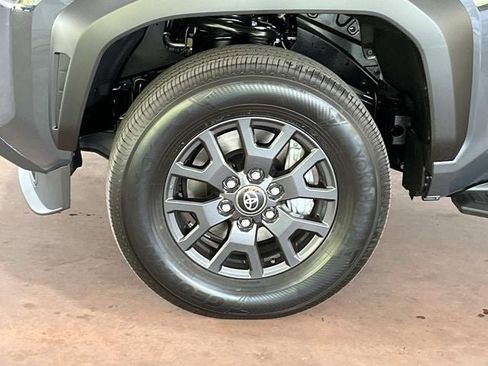 New 2026 Toyota 4Runner SR5 AWD/4WD image 11
