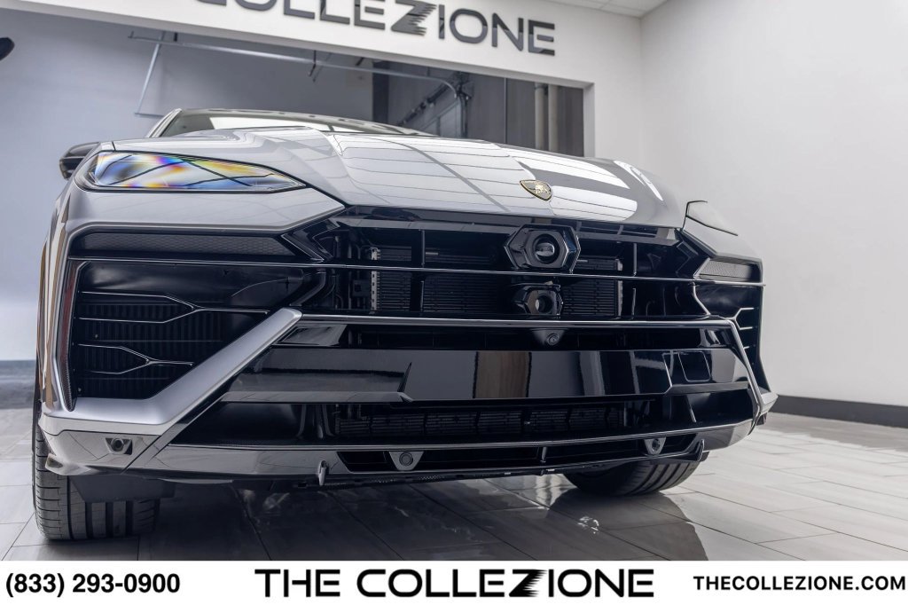 Used 2026 Lamborghini Urus SE AWD/4WD image 8
