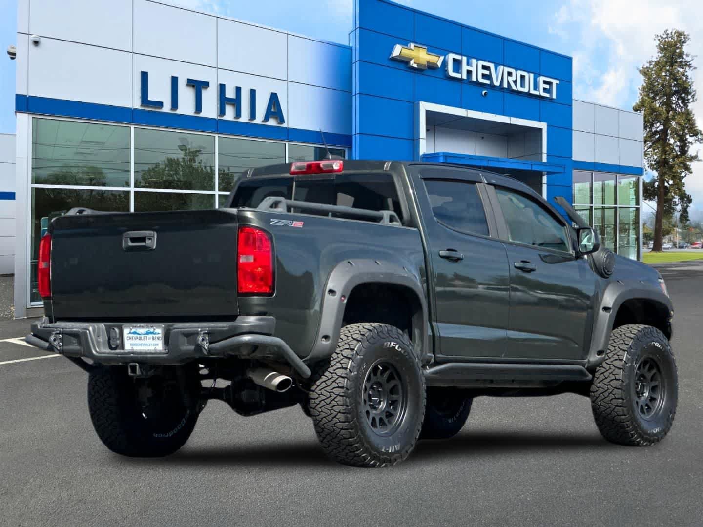 Used 2018 Chevrolet Colorado ZR2 w/ LPO, Premium Interior Package AWD/4WD image 2