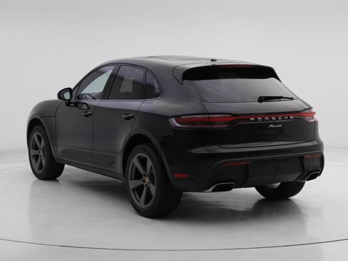 Used 2026 Porsche Macan image 3