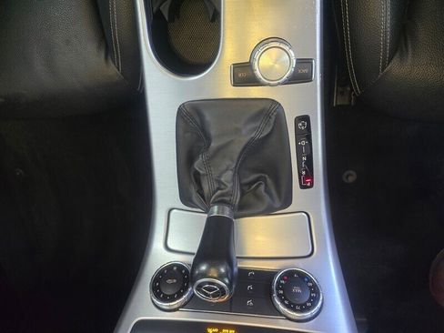 Used 2014 Mercedes-Benz SLK 250 image 15