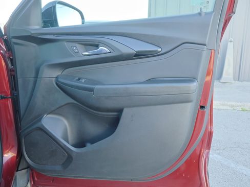 Used 2022 Chevrolet TrailBlazer RS w/ Sun and Liftgate Package image 46